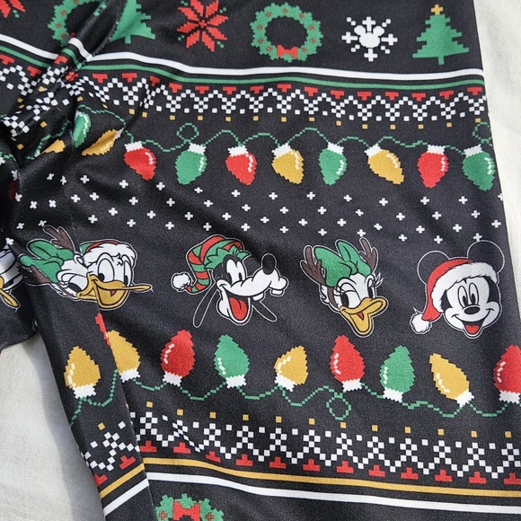 Disney Holiday Mickey Mouse & Friends Fair Isle Leggings - Picture 3 of 4
